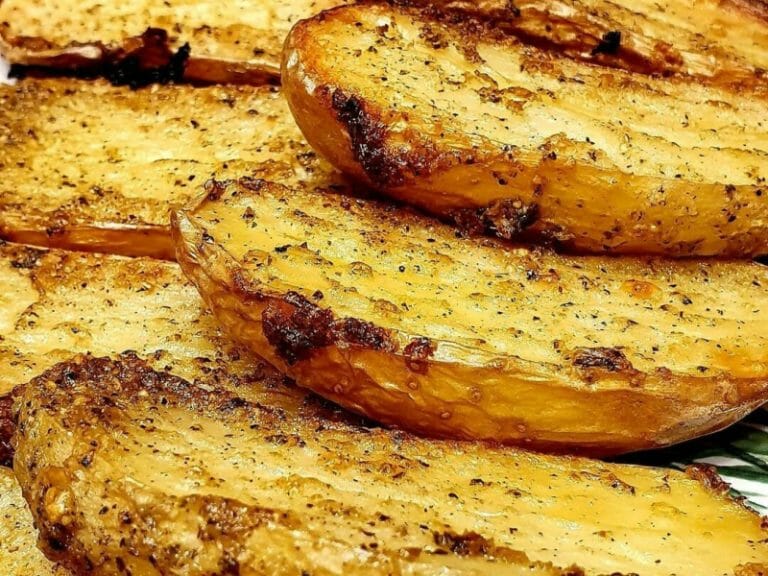 התוספת הכי שווה: תפוחי אדמה בתנור בטעם מושלם וקריספיות מטריפה (חייבים להכין!)