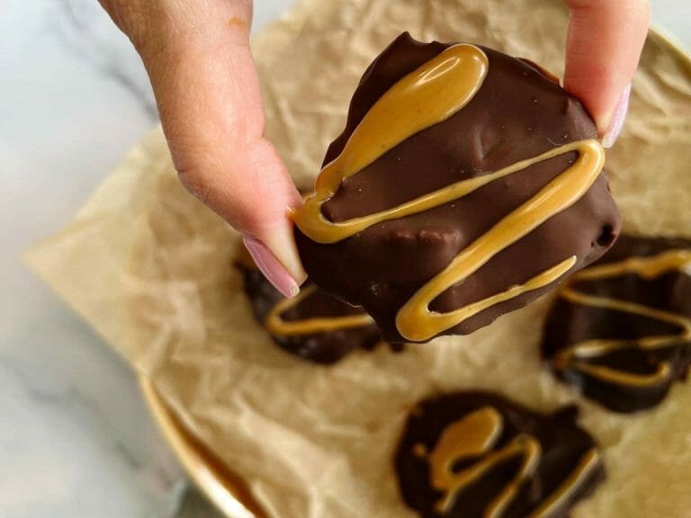 חטיף שוקולד פרווה בריא מ-4 מצרכים