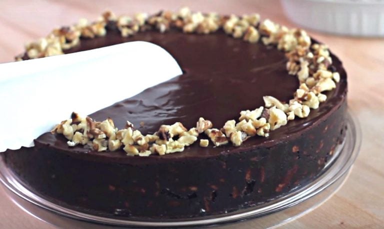 עוגת ביסקוויטים שוקולד קלה ללא אפיה