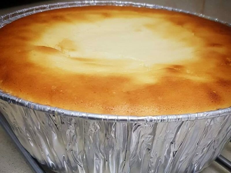 עוגת גבינה גבוהה ונימוחה בלי תבנית מים