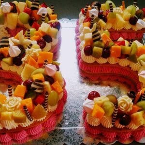 עוגת מספרים פירות