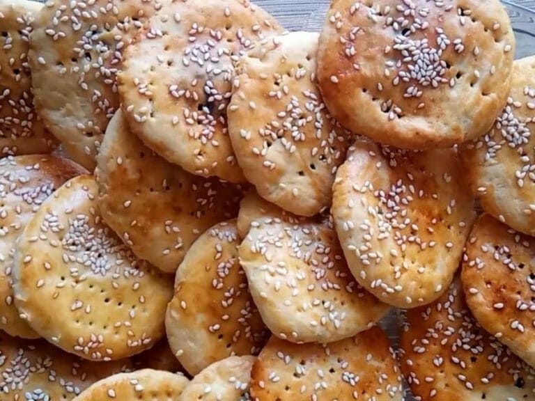 הישר מהמטבח העיראקי: עוגיות בעבע בתמר משגעות (מושלמות לצד הקפה!)
