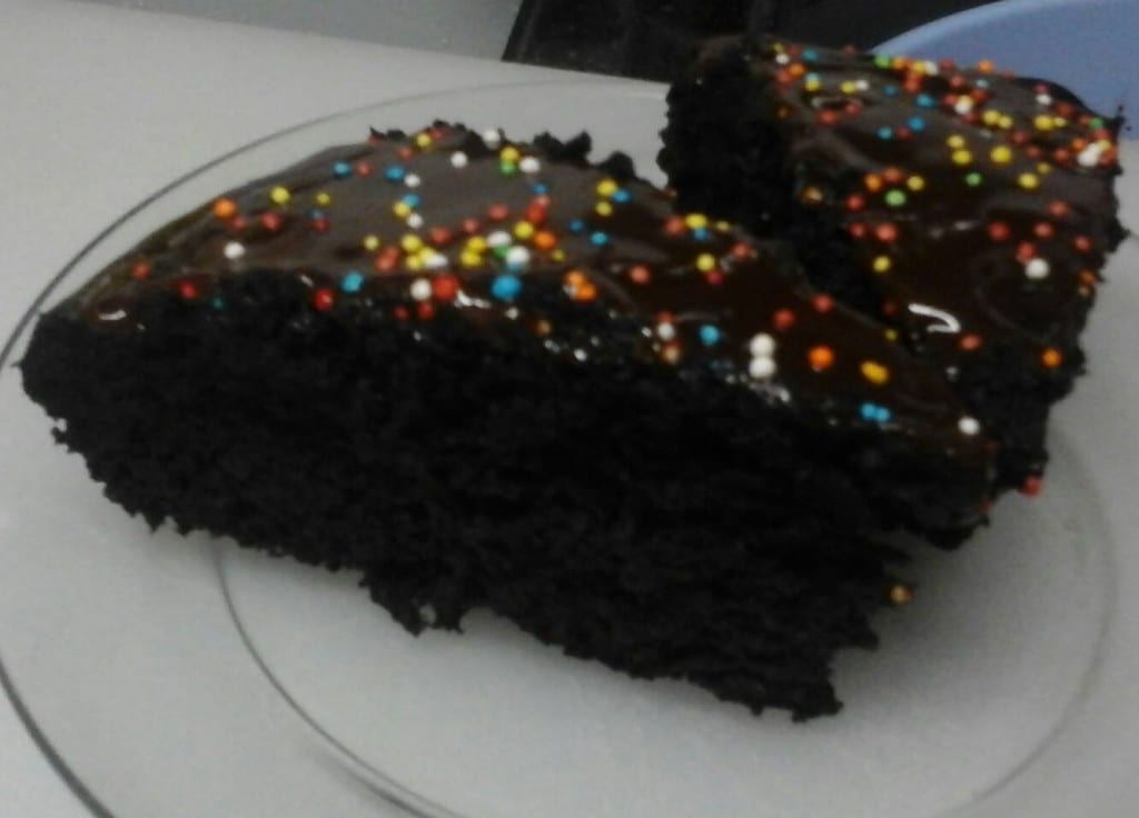 עוגת שוקולד בחושה