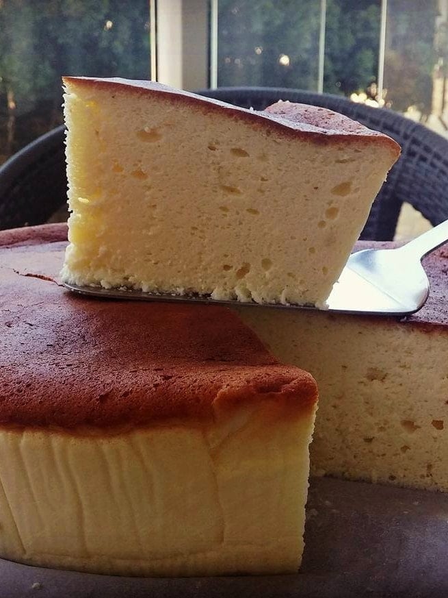 עוגת גבינה אפויה נקייה גבוהה