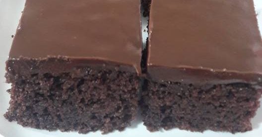 עוגת שוקולד בחושה וקלה
