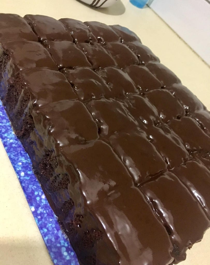 עוגת שוקולד גבוהה ואוורירית