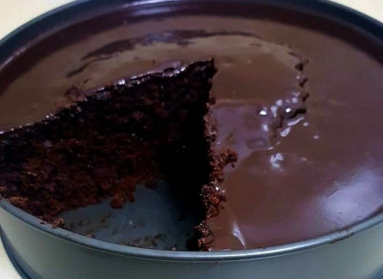 עוגת שוקולד קרמית ומטריפה