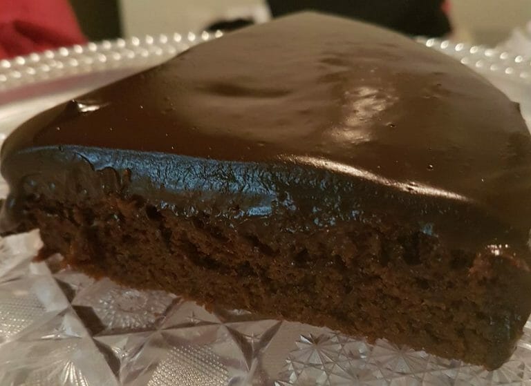 עוגת שוקולד גבוהה בקערה אחת
