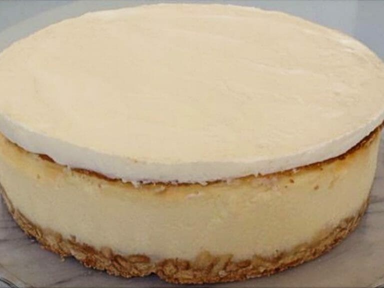 עוגת גבינה אפויה עם 4 טיפים
