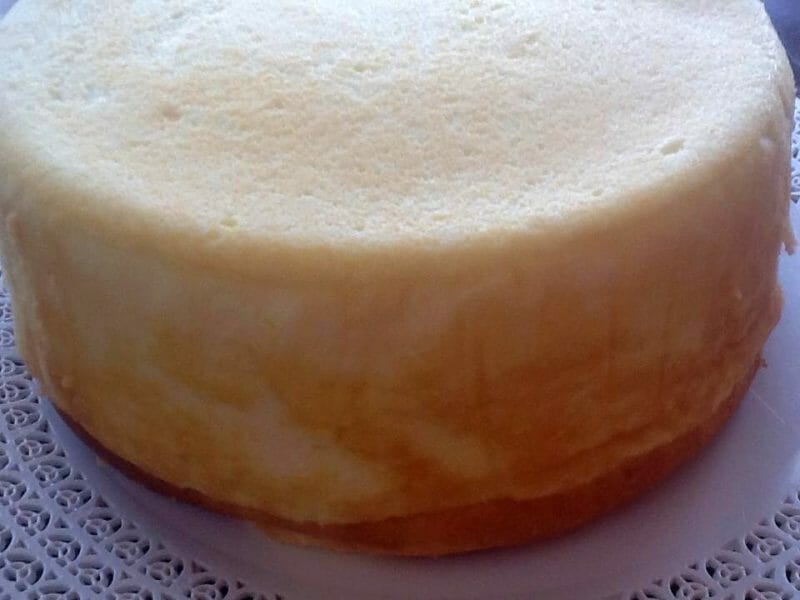 עוגת גבינה אפויה עם שמנת