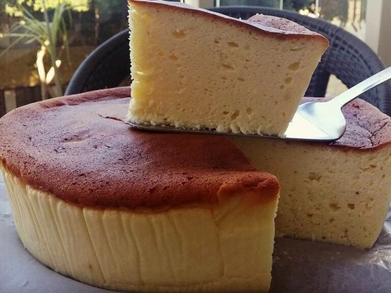 עוגת גבינה אפויה נקייה ללא קישוטים