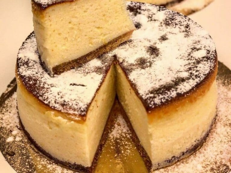 עוגת גבינה אפויה גבוהה ואוורירית