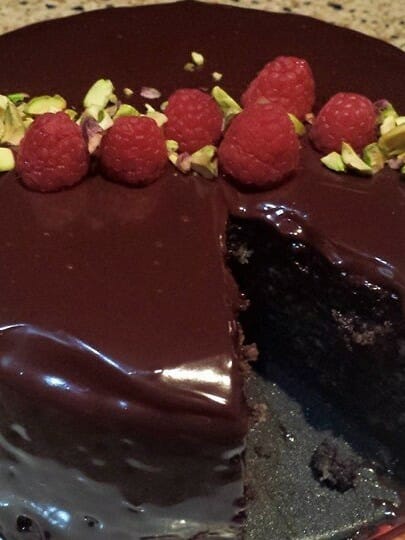 עוגת שוקולד עסיסית ומושקעת